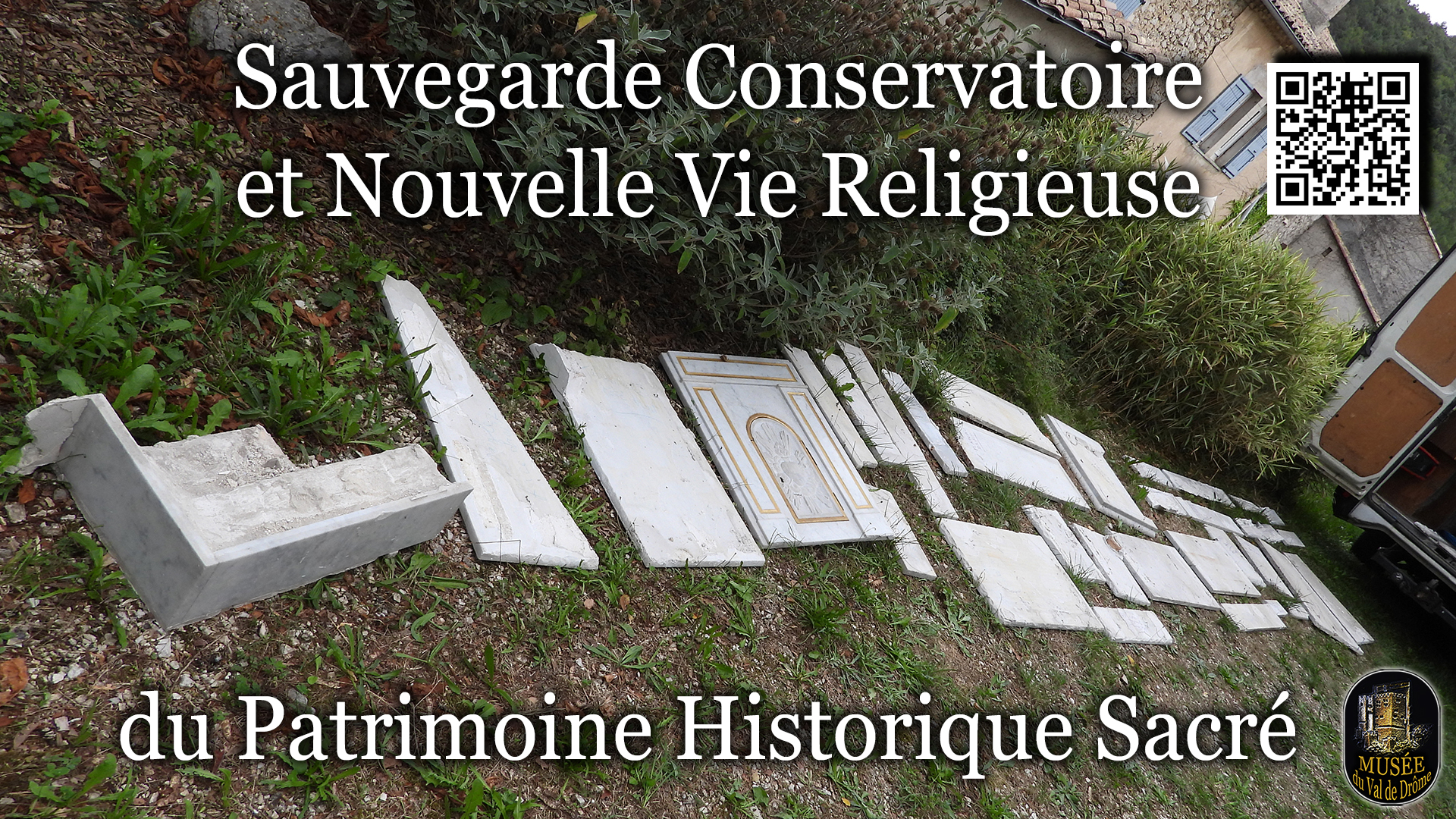 Autel_Sainte_Marie_a_gradins_et_tabernacle_eglise_desacralisee_Notre_Dame_de_l_Asomption_Barnave_UHD_HD_MVD_Qrc_DSCN4268.jpg