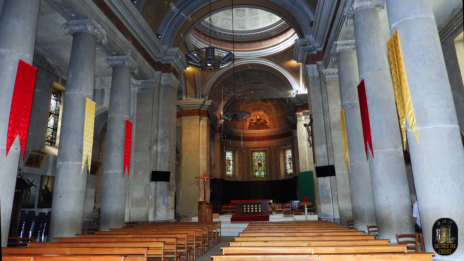 Eglise_Saint_Sauveur_Crest_UHD_HD_MDC_DSCN7900.jpg