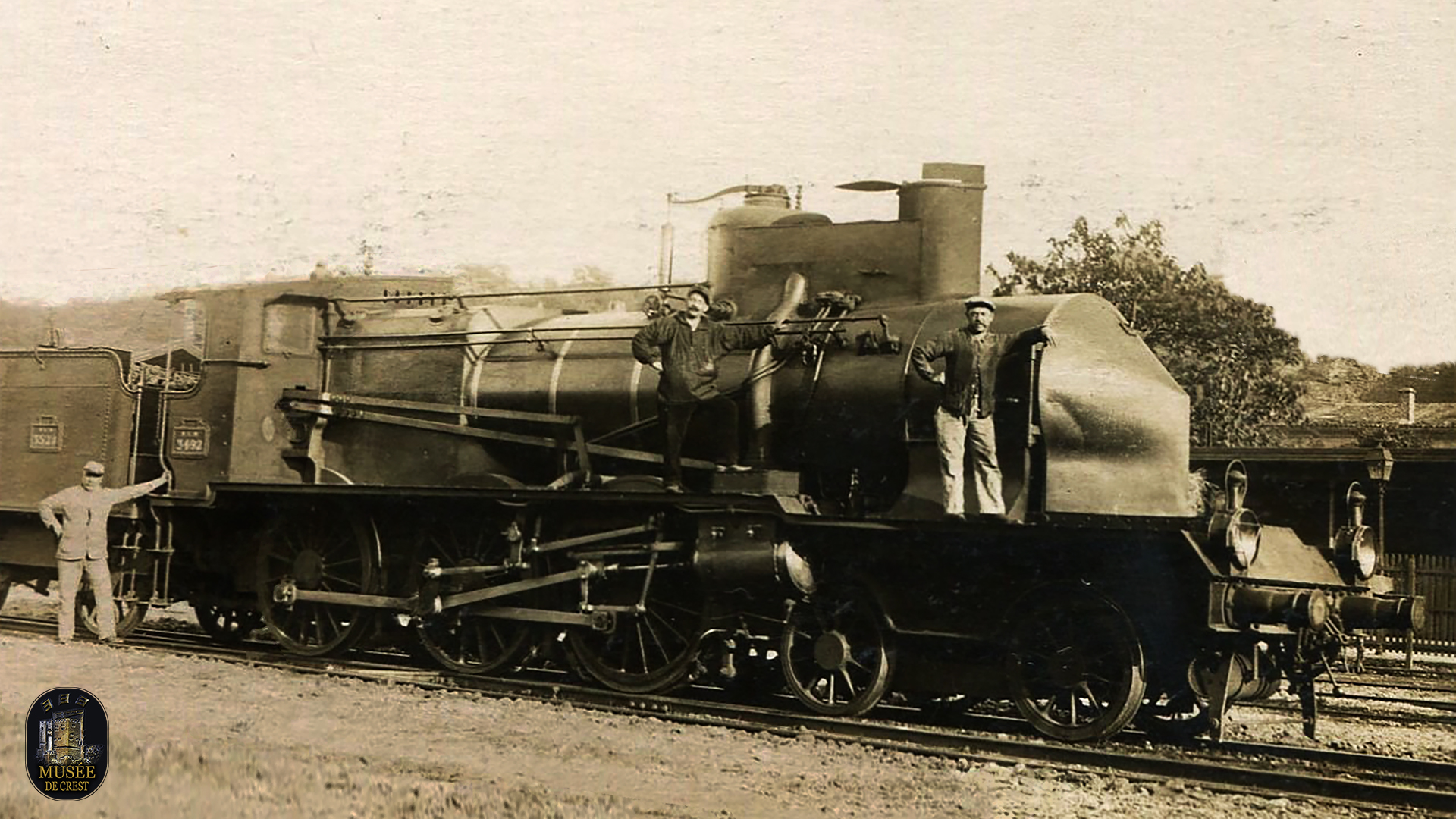 Locomotiver_PLM3492_tender_PLM3528_UHD_HD.jpg