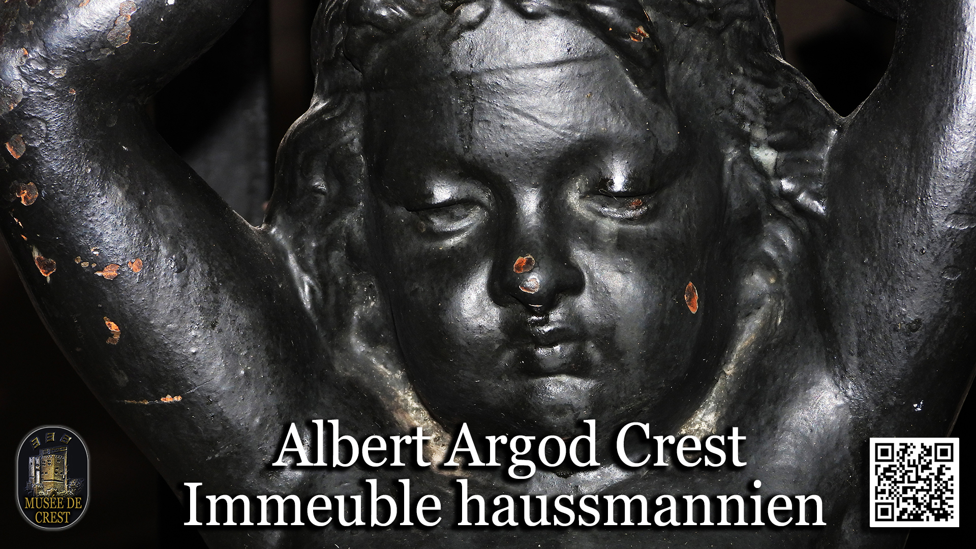 Visage_tete_statue_ornementale_poteau_depart_main_courante_escalier_monumental_immeuble_Albert_Argod_UHD_HD_MDC_Qrc_DSCN8630.jpg